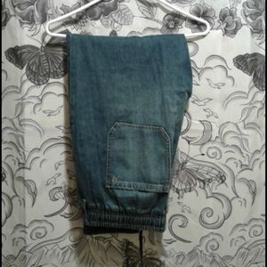 Women's/Junior's jeans